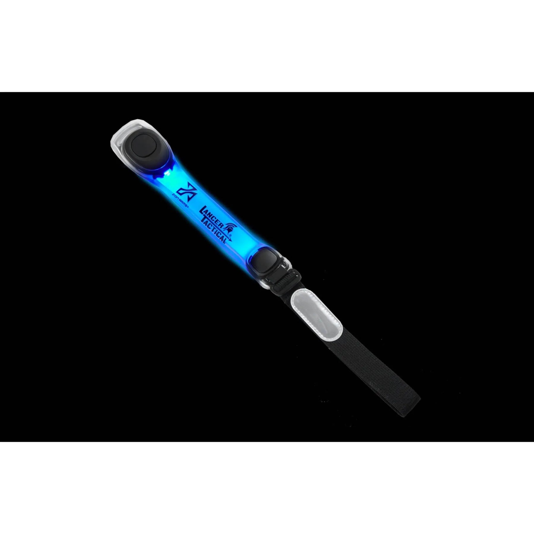 Brassard LED multicolore ajustable Lancer Tactical x Zion Arms, construction en caoutchouc PVC, fonctionnement avec piles CR2032, idéal pour activités à faible luminosité.