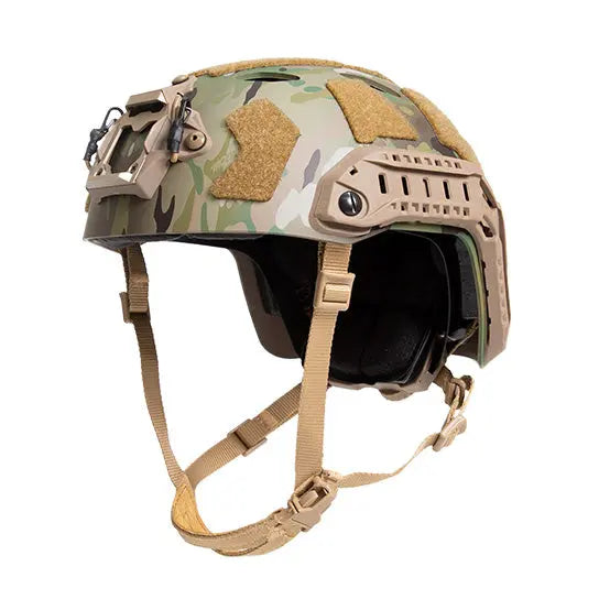 Casque Fast Premium Multicam léger et solide avec rembourrage confortable, velcros extérieurs, monture NVG en métal, compatible avec unité anti-brouillard, crochets élastiques