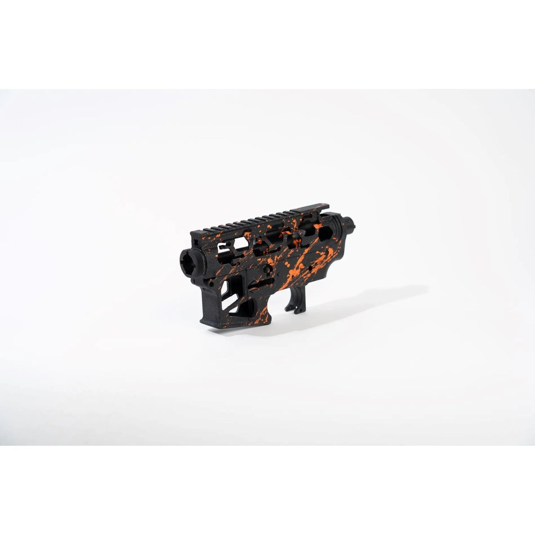 Corps Skeleton Essencial Airsoft M4 en alu avec motifs uniques, peinture époxy et choix de finitions variées, fabriqué en France
