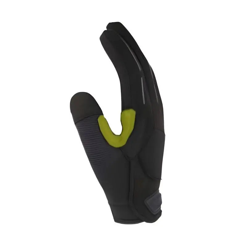 Des gants d'intervention noirs X-MISSION PRO de Kinetix, offrant une haute protection contre les coupures et compatibles avec les écrans tactiles.