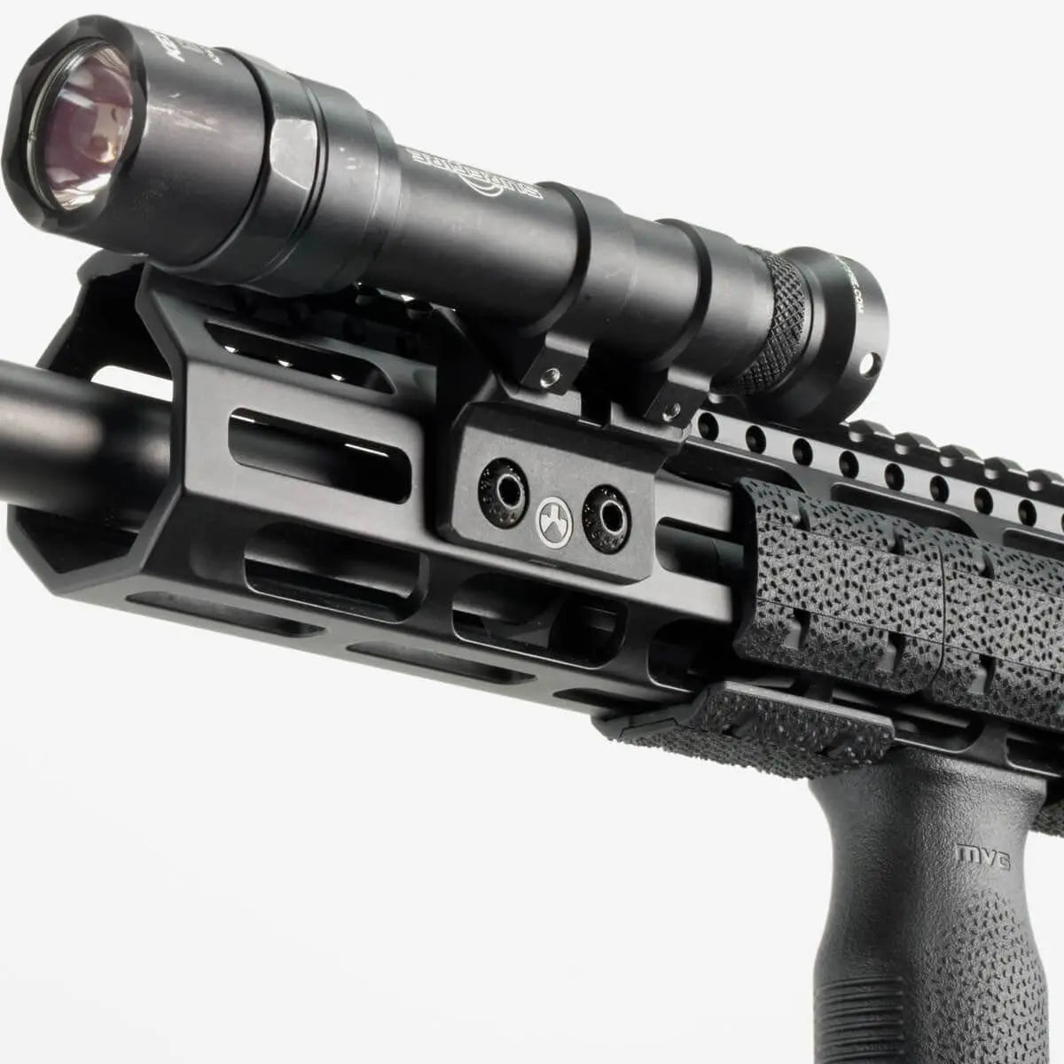 Montage lampe M-LOK 45* Magpul décalé pour lampe, compatible avec lampes Surefire M300/600, longueur maximale de 4,064 cm, poids de 19.8