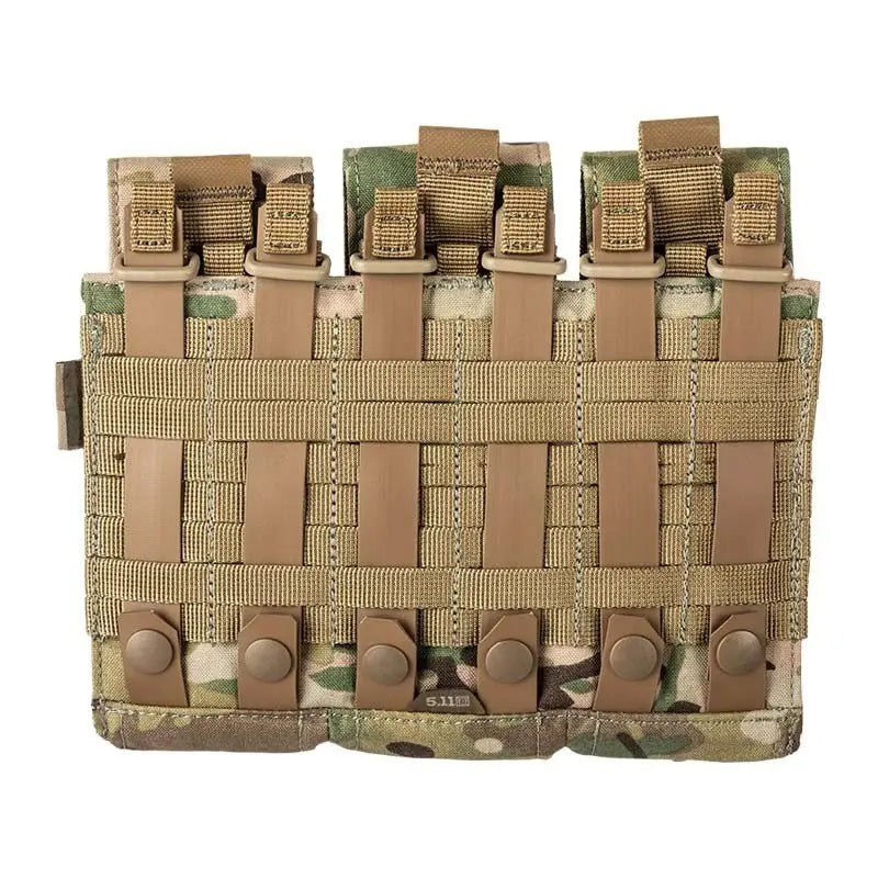Poche triple de chargeur AR Covert en Multicam, compatible avec plateforme MOLLE ou HEXGRID, dotée d'un système de montage FLEX-HT.