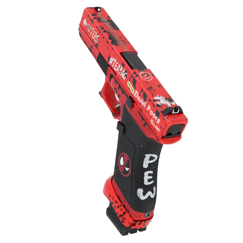 Photo fond blanc Réplique DP17 Custom Deadpool Metal Version GBB flanc gauche incliné vers le haut