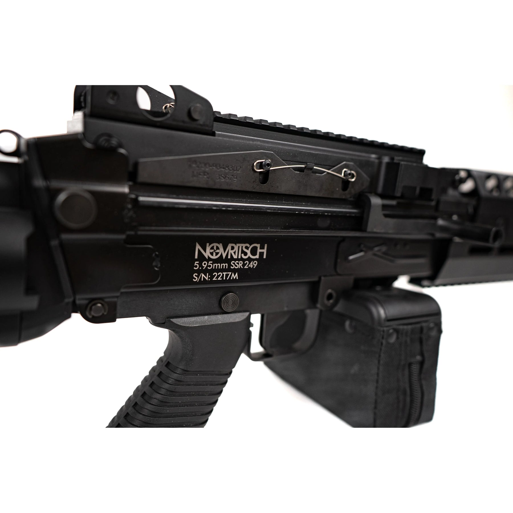 Réplique de mitrailleuse SSR249 type m249 Novritsch avec mode de tir automatique et chargeur de 2000 cartouches