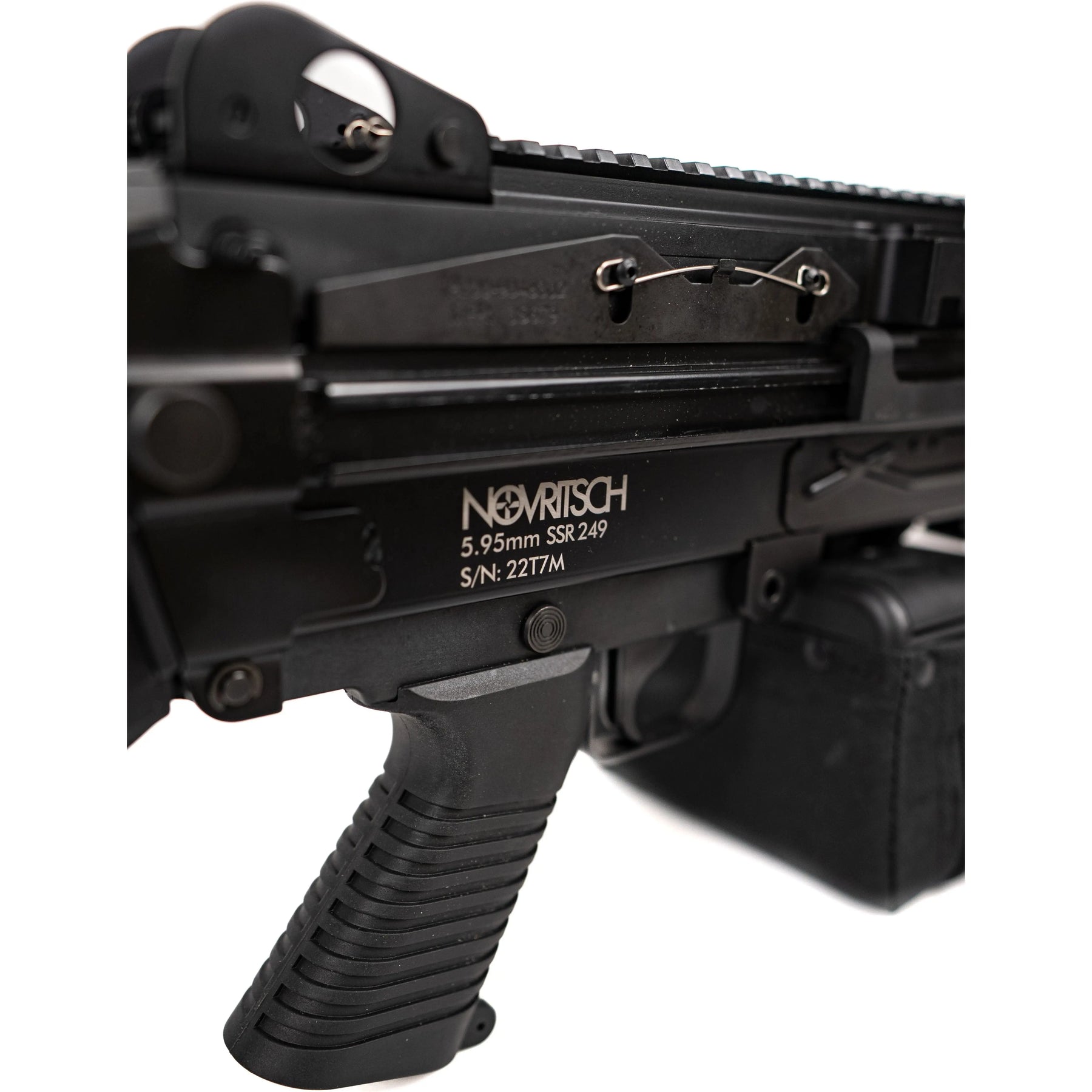 Réplique de la mitrailleuse SSR249 Machine Gun type m249 de Novritsch avec mode de tir automatique et chargeur de 2000 cartouches