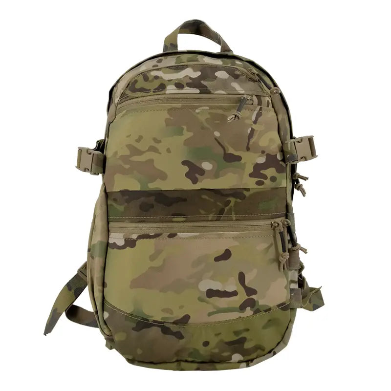 Sac à dos CVS CONQUER multicam avec panneau porte-plaque amovible, triple poche zippée et matériaux élastiques haute résistance