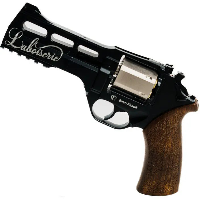 Pack akimbo Chiappa Rhino Laboiserie édition limitée avec corps et canon métalliques, grip imitation bois et fonctionnement à Co2