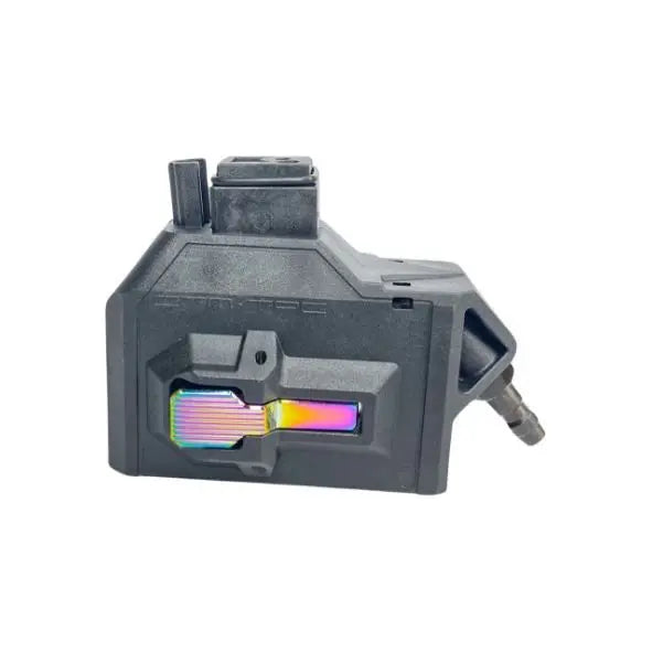 "Adaptateur HPA Hicapa Type M4 CTM : léger, durable et compatible avec chargeurs M4 AEG. Conçu pour système Air HPA, résiste à haute pression. Inclus rondelle souple, tête hexagon
