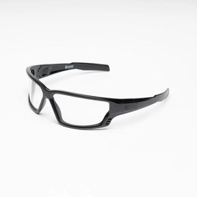 Certifiées CE, lunettes de protection CONQUER ZYPHER noires en polycarbonate avec rembourrage en EVA souple, traitement antibuée et polyvalence d'ajustement.