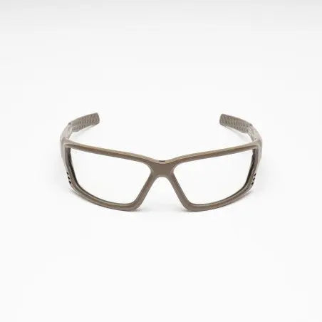 Certifiées EPI Catégorie 2, les lunettes de protection CONQUER ZYPHER tan en polycarbonate avec design ergonomique et traitement antibuée