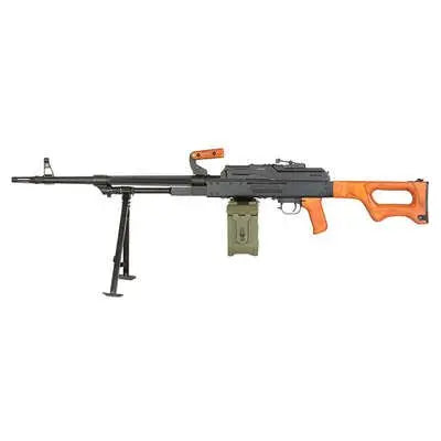 PKM Bois et Metal AEG par A&K, Poids 275g, Matériel métal et polymère, Couleur noir, Dimensions 155mm x 125mm x 90mm, Puissance 330