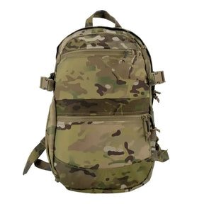 Sac à dos CVS CONQUER multicam avec panneau porte-plaque amovible, triple poche zippée et matériaux élastiques haute résistance
