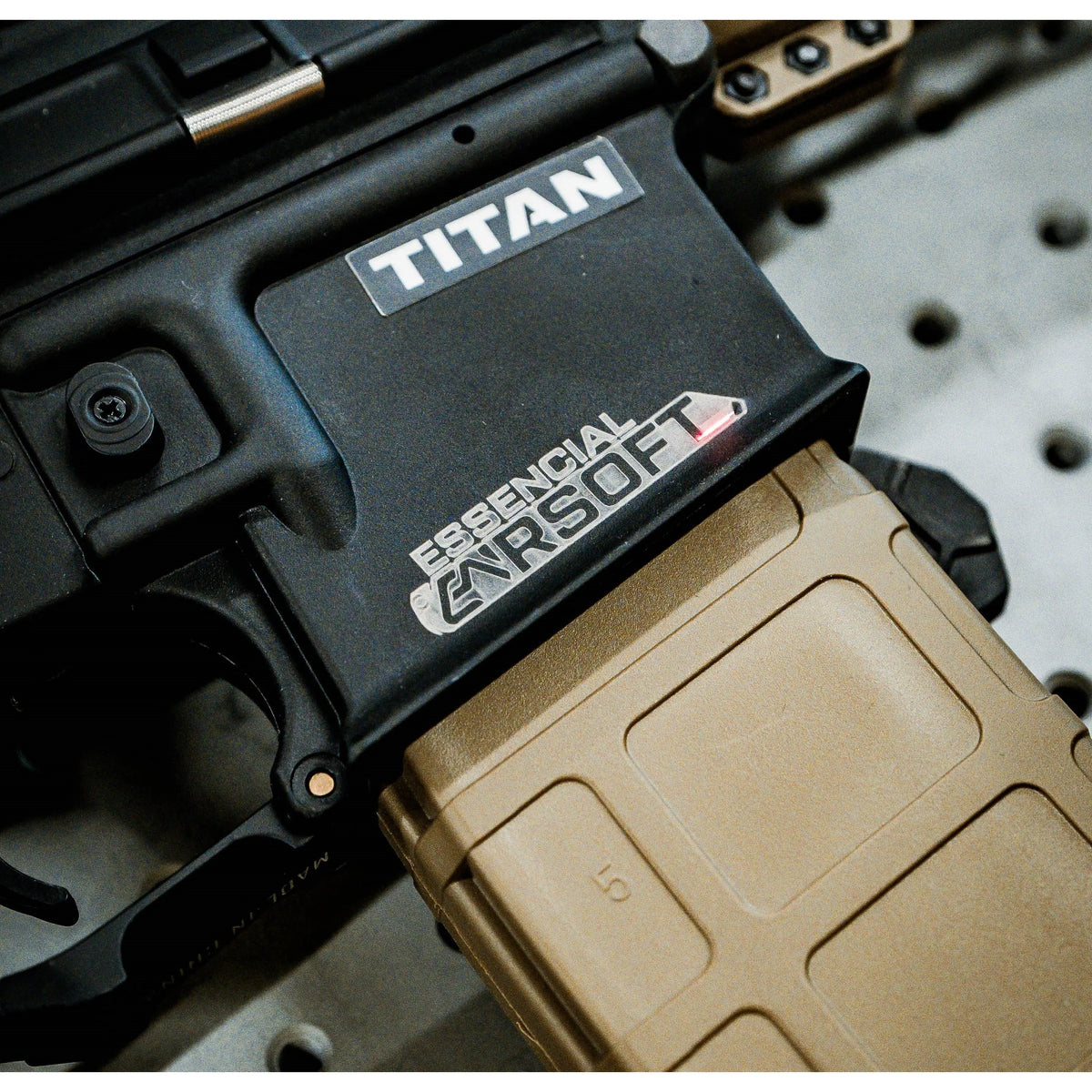 Service de gravure laser personnalisée sur répliques et chargeurs d'airsoft